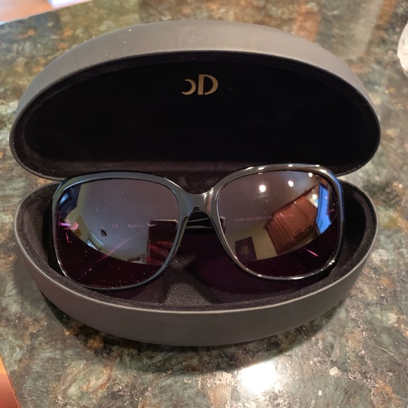 Catherine Deneuve CD-602 Sunglasses - Picture 2 of 5